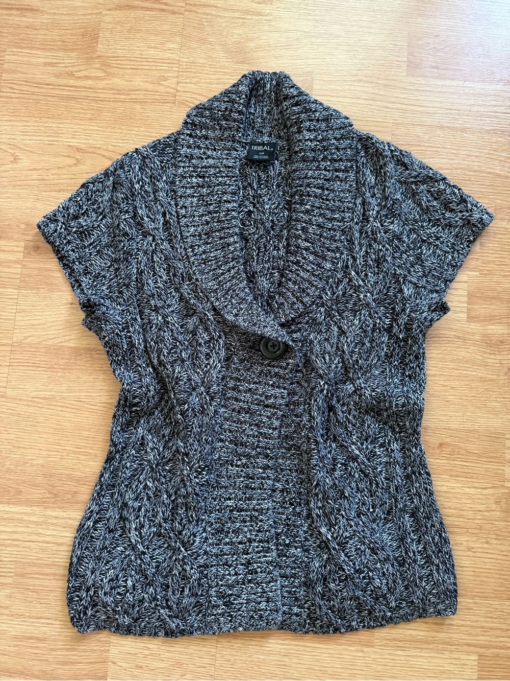 Tribal Marled Gray Cable Knit Single Button Sweater Vest Size Small/Petite